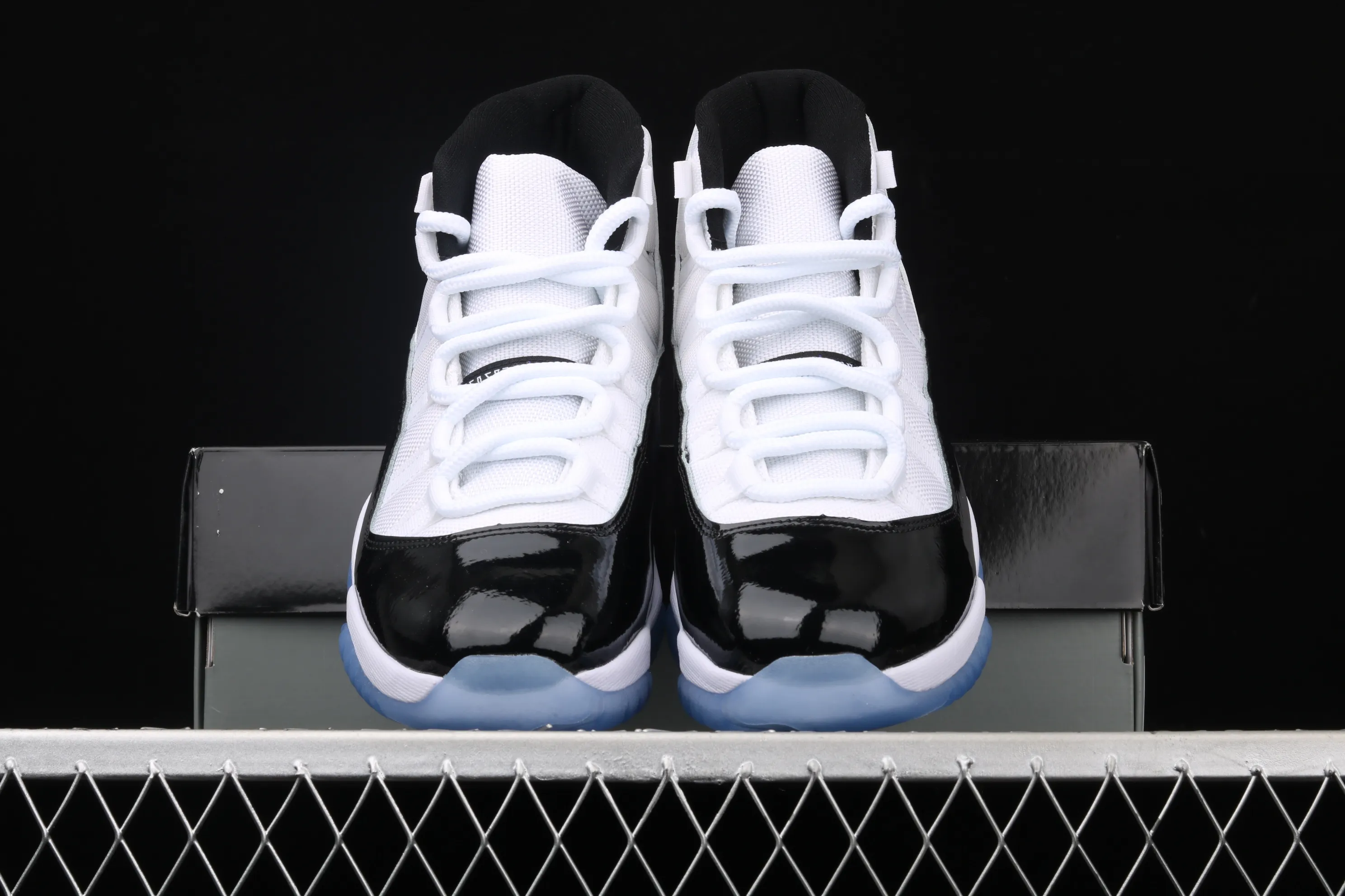 All Categories Air Jordan Jordan Series Basketball Shoes Air Jordan 11